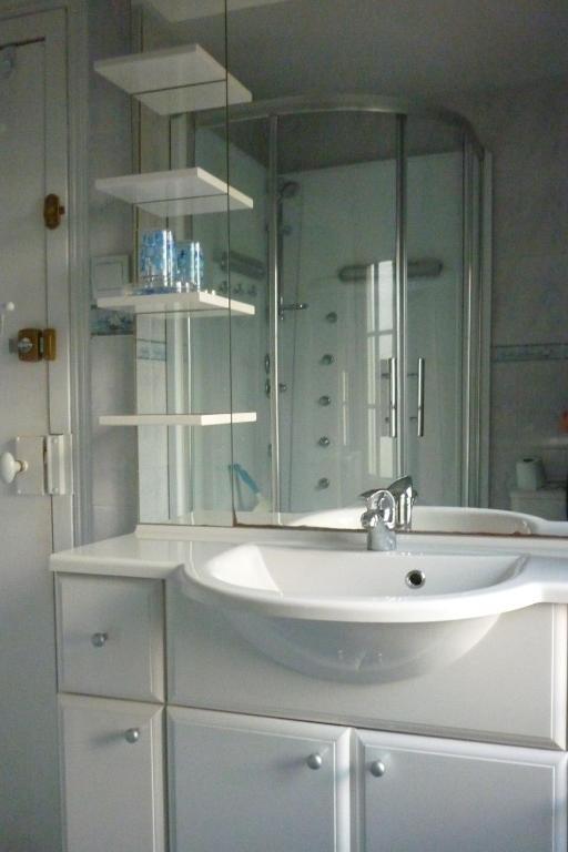 Chambres D'Hotes Le Jardin D'Alice Le Tilleul Стая снимка