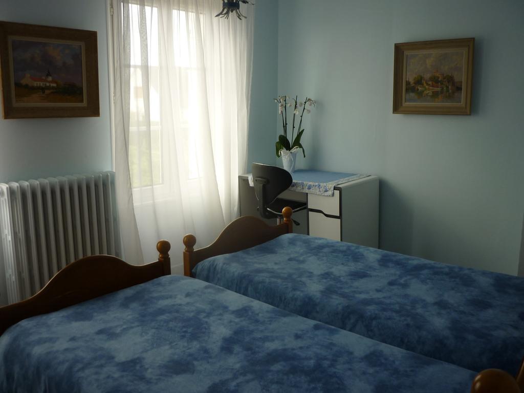 Chambres D'Hotes Le Jardin D'Alice Le Tilleul Стая снимка